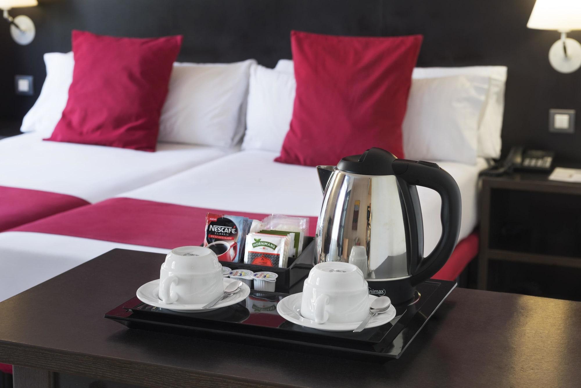 Oriente Atiram Hotel Barcelona Luaran gambar