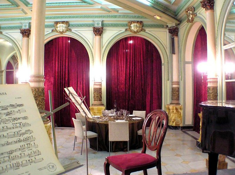 Oriente Atiram Hotel Barcelona Luaran gambar