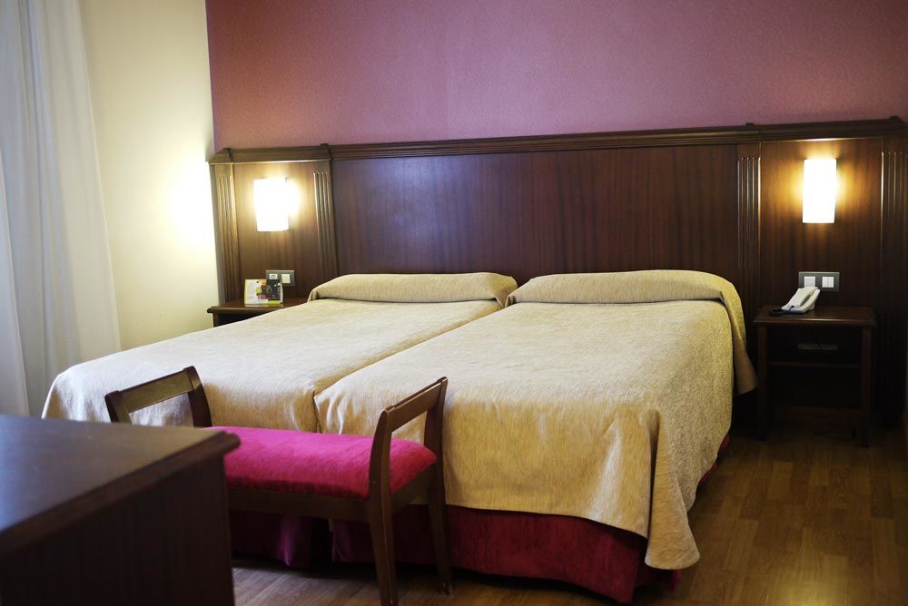 Oriente Atiram Hotel Barcelona Luaran gambar