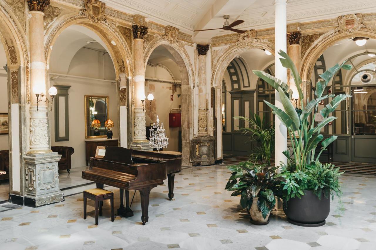 Oriente Atiram Hotel Barcelona Luaran gambar